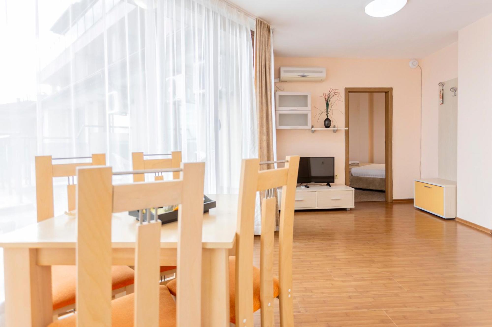 Aparthotel Hotel Prestige City II Primorsko Exteriér fotografie